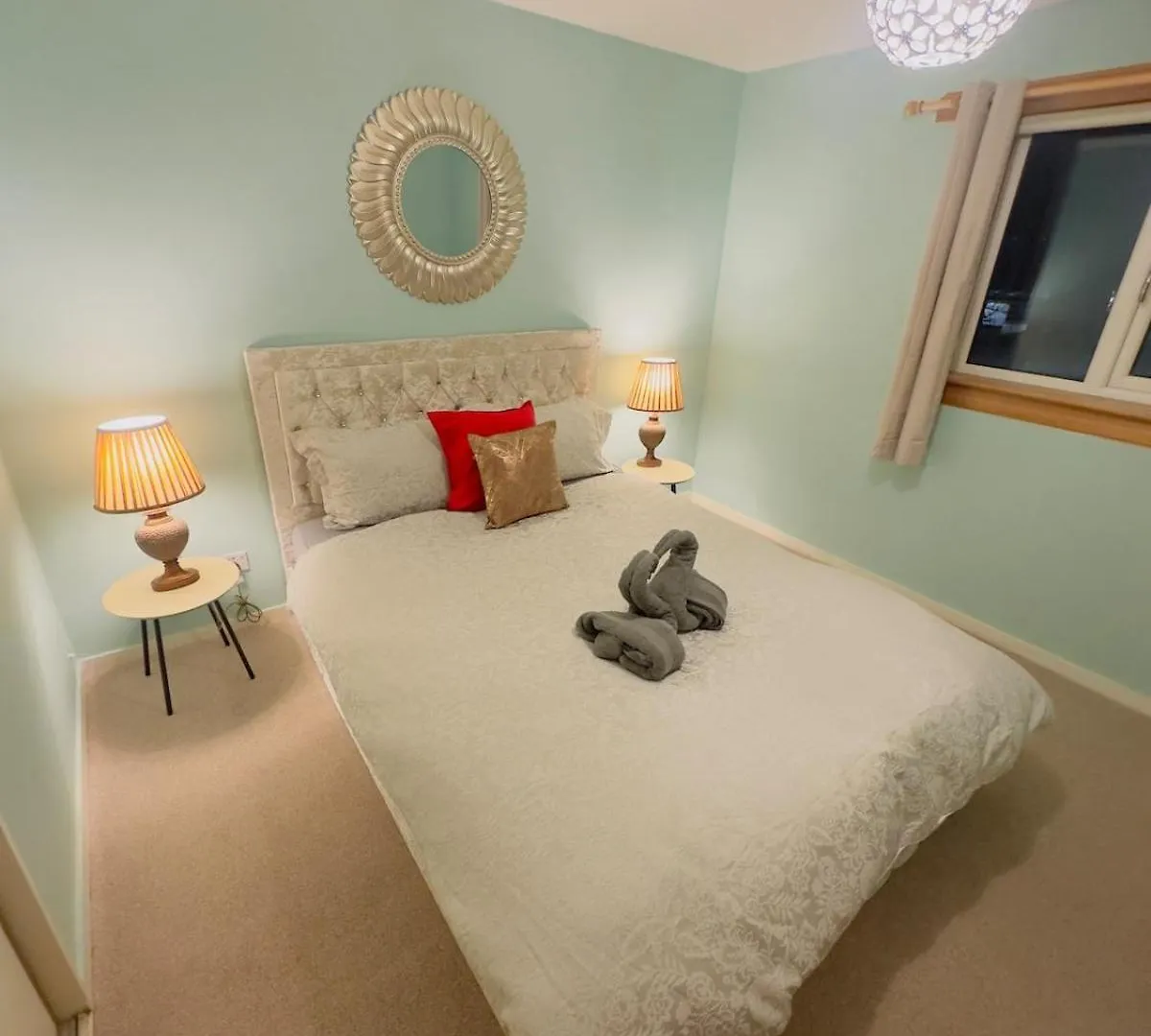 Modern & Cosy 3 Bedroom Inverkeithing Home- Ideal For Edinburgh Dunfermline & St Andrews With Free Parking