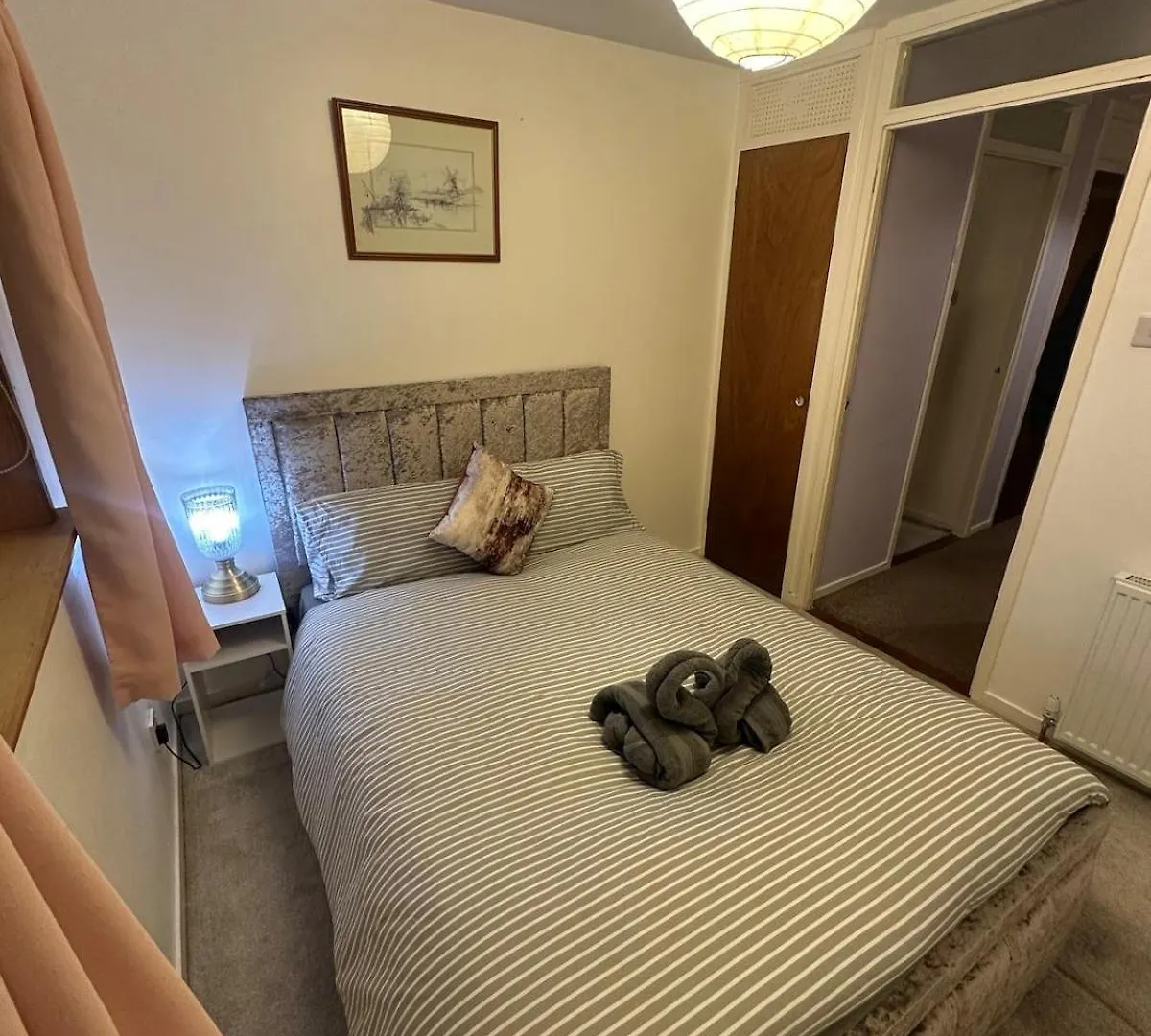 Modern & Cosy 3 Bedroom Inverkeithing Home- Ideal For Edinburgh Dunfermline & St Andrews With Free Parking 0*,  United Kingdom